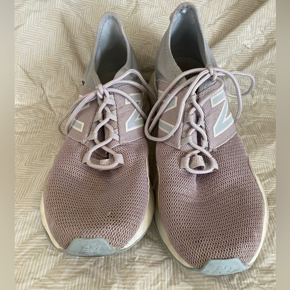 New Balance Fresh Foam Roav